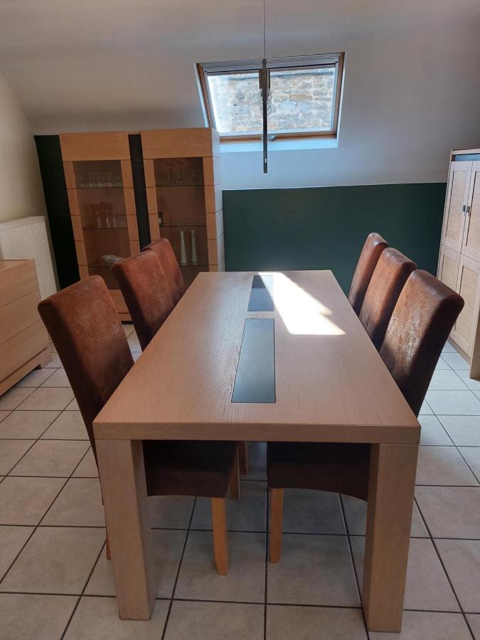 Aux Trois Petits Cochons Apartman Hotton Kültér fotó