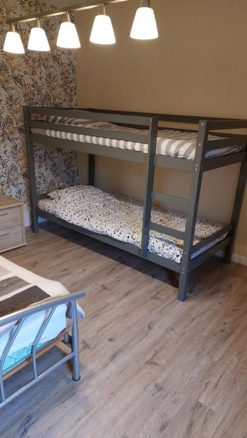 Aux Trois Petits Cochons Apartman Hotton Kültér fotó